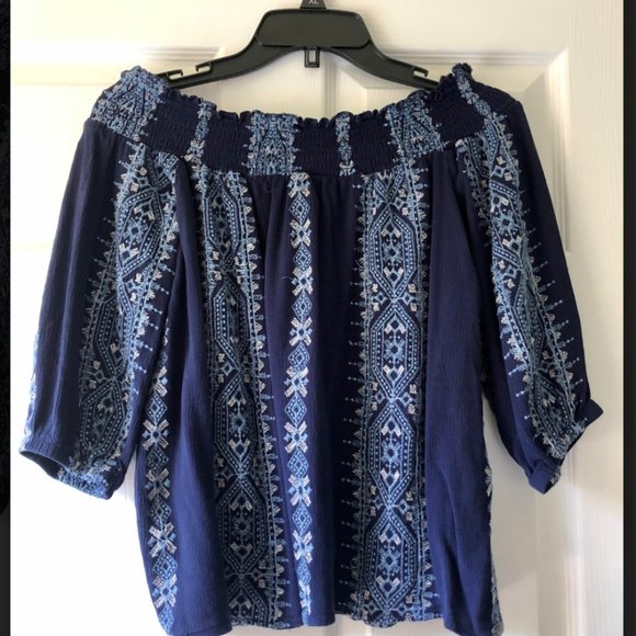 Altar'd State Tops - Blue Boho Alter'd State shirt
